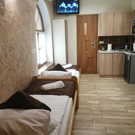 Apartament I Pokoje Goscinne Gniezno Extérieur photo