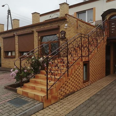 Apartament I Pokoje Goscinne Gniezno Extérieur photo